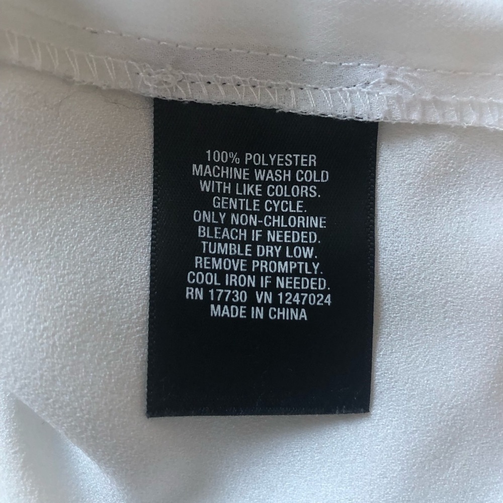 𝅺WHITE Mossimo billowy button down blouse with roll cuff sleeves size small EUC - Picture 7 of 7